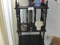 Houten rekje met 4 leggers, 6 sierstukken, schilderij - afbeelding 6 van  11