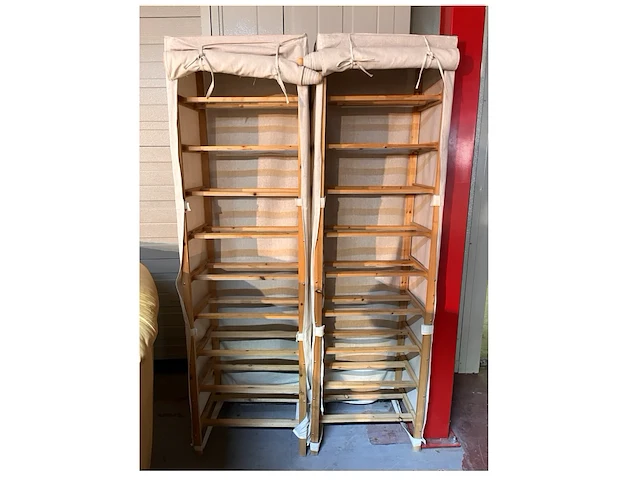 Houten rekjes (x2) - afbeelding 1 van  4