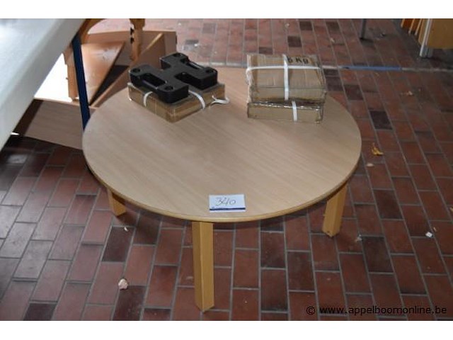 Houten ronde tafel - afbeelding 1 van  1