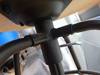 Houten ronde tafel - afbeelding 4 van  4