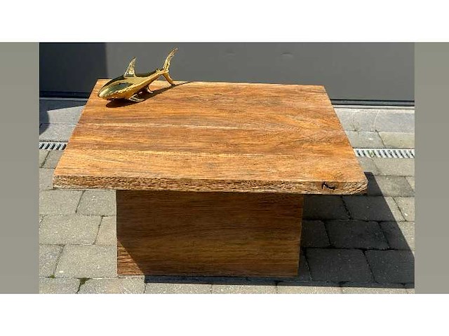 Houten salontafel rustiek 85cm x 85cm - afbeelding 2 van  2