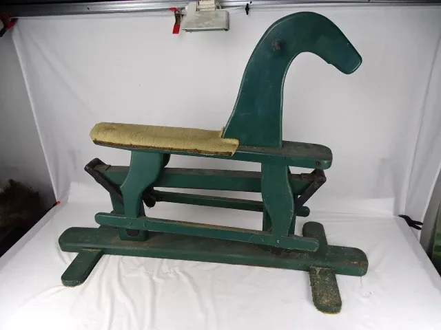 Houten schommelpaard - afbeelding 2 van  4