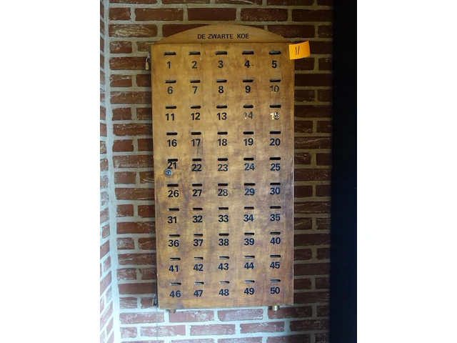 Houten spaarkast - afbeelding 1 van  2