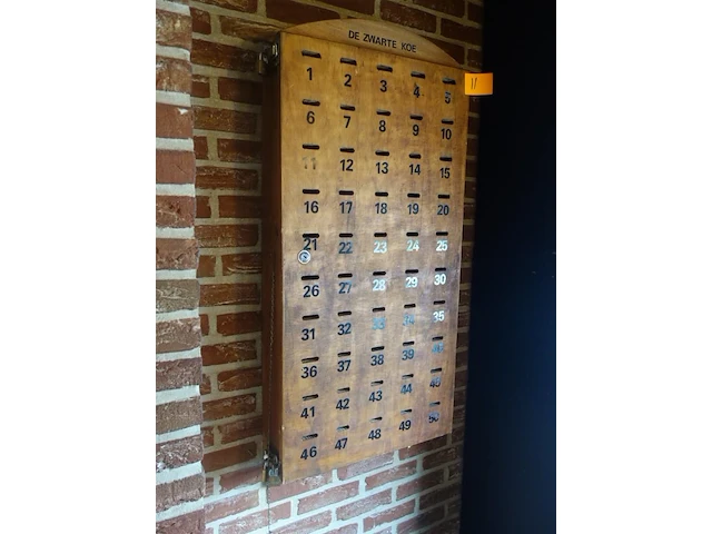 Houten spaarkast - afbeelding 2 van  2