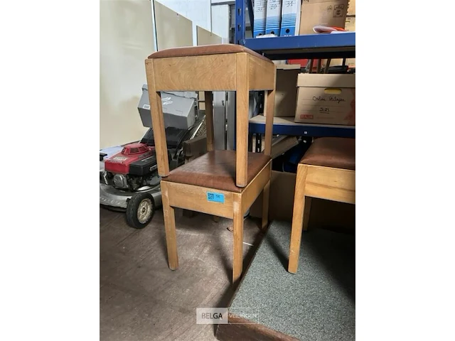 Houten spreekstoel h122xb70xd75 cm - afbeelding 2 van  4