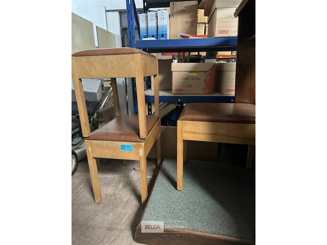 Houten spreekstoel h122xb70xd75 cm - afbeelding 3 van  4