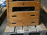 Houten springkast / turntoestel - afbeelding 4 van  5