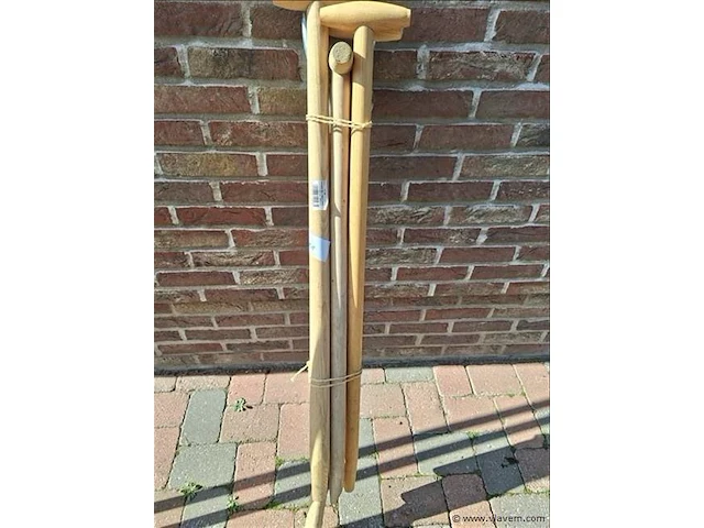 Houten stelen - afbeelding 1 van  3