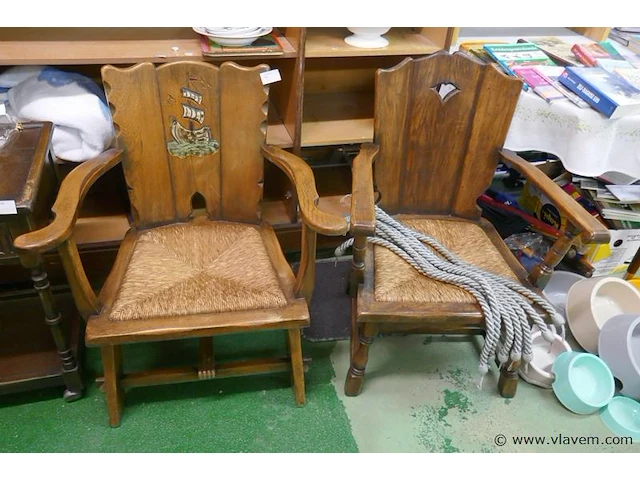 Houten stoelen - afbeelding 1 van  1