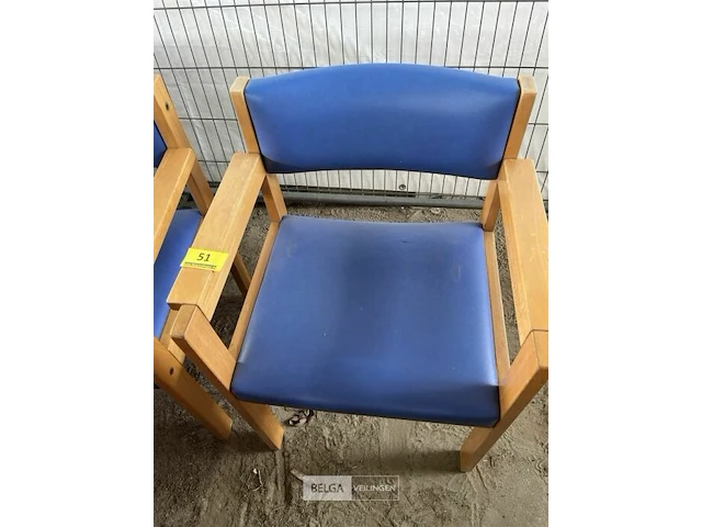 Houten stoelen - afbeelding 1 van  2