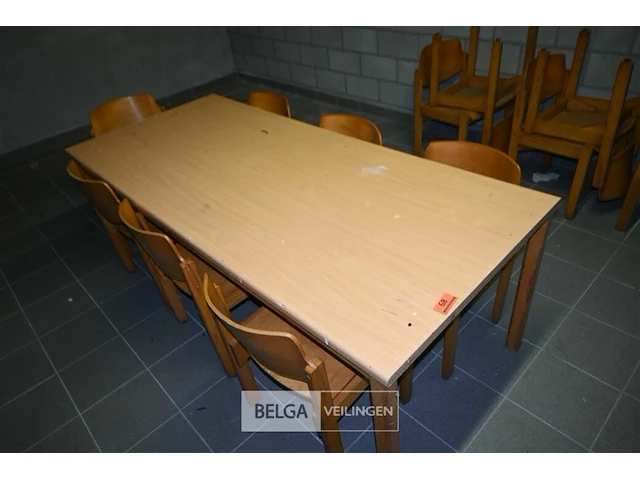 Houten tafel + 13 stoelen - afbeelding 4 van  7