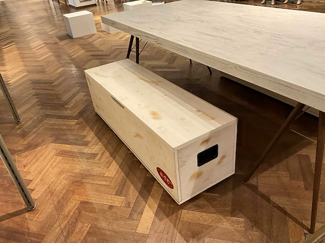 Houten tafel+ 2x opberg/zitbak get.edc - afbeelding 4 van  8