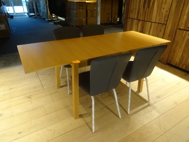 Houten tafel + 4x stoel - afbeelding 1 van  5