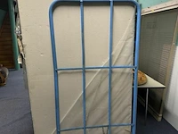 Houten tafel l185xb85xh80 cm - afbeelding 1 van  3