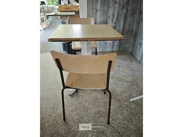 Houten tafel met 2 stoelen 70x70cm - afbeelding 3 van  3