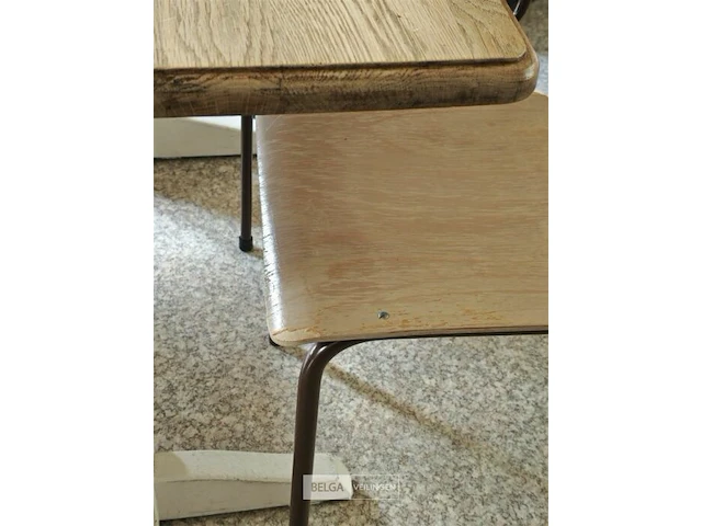 Houten tafel met 4 stoelen 70x110cm - afbeelding 4 van  4