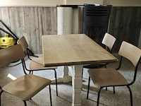 Houten tafel met 4 stoelen 70x110cm - afbeelding 2 van  3