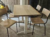 Houten tafel met 4 stoelen 70x110cm - afbeelding 2 van  4