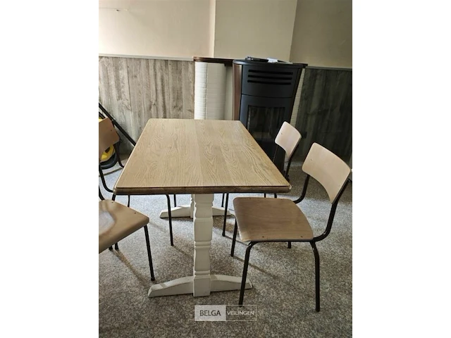 Houten tafel met 4 stoelen 70x110cm - afbeelding 2 van  3