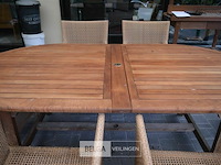 Houten tafel met 6 rieten stoelen en kussens 120x220x75cm - afbeelding 3 van  7