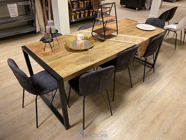 Houten tafel met 8 stoelen - afbeelding 3 van  4