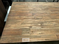 Houten tafel met ijzeren onderstel - afbeelding 2 van  3