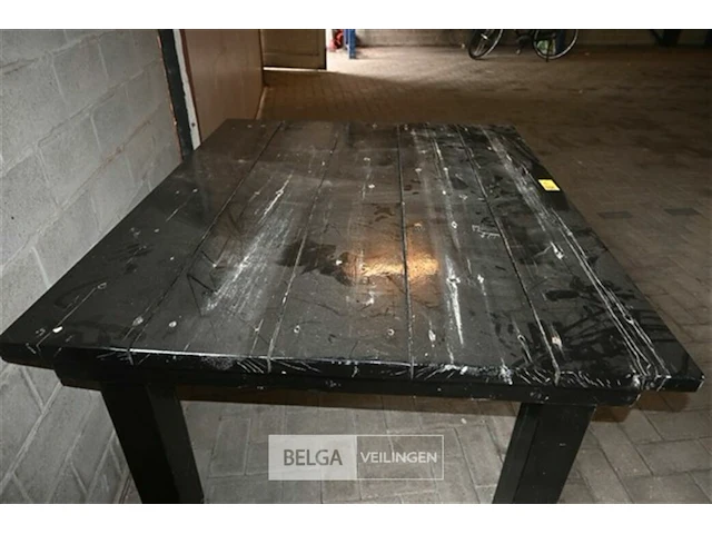 Houten tafel op wielen - afbeelding 4 van  5