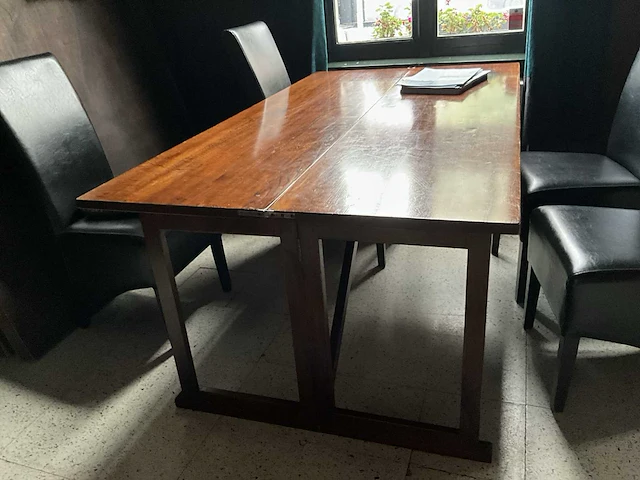 Houten tafel+4 stoelen - afbeelding 2 van  8