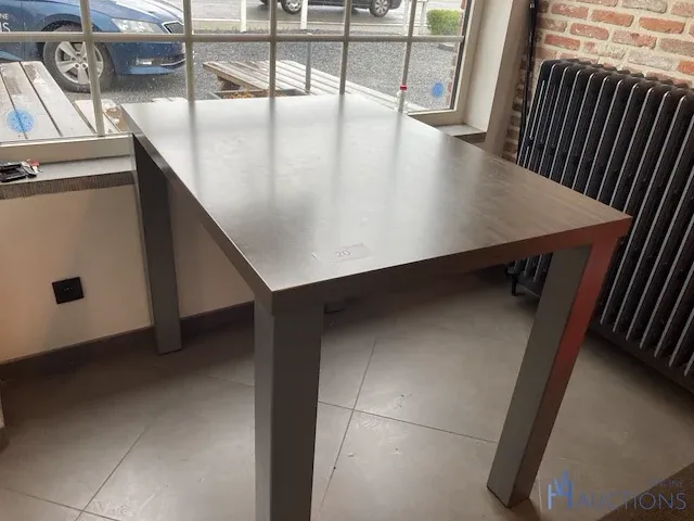 Houten tafel - afbeelding 3 van  3