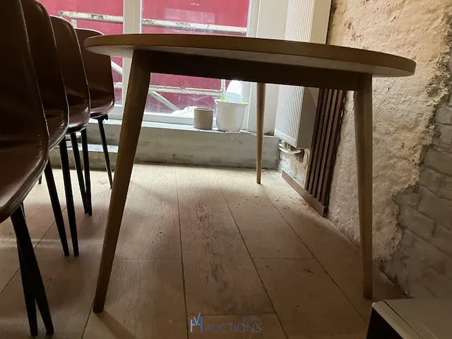 Houten tafel - afbeelding 3 van  4