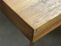 Houten tafel - afbeelding 2 van  3