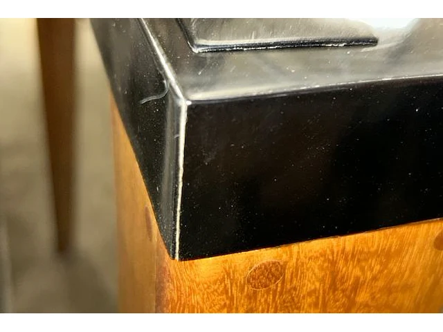 Houten tafel - afbeelding 3 van  3