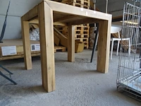 Houten tafel - afbeelding 2 van  4