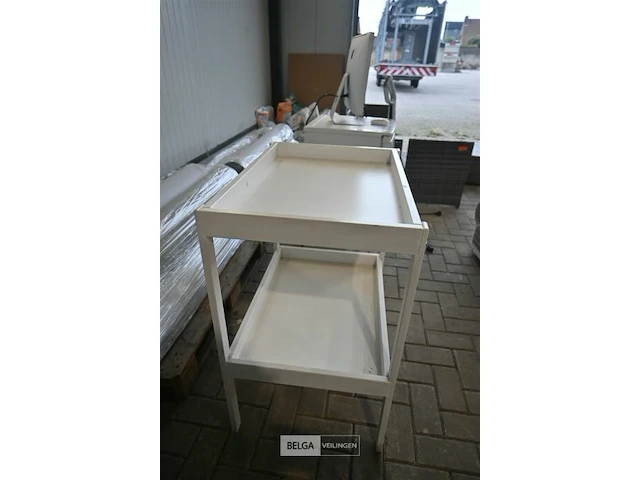 Houten tafeltje - afbeelding 3 van  3