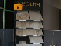 Houten tegelzuil display met stalen - afbeelding 7 van  7