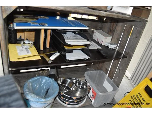 Houten toog - afbeelding 2 van  2