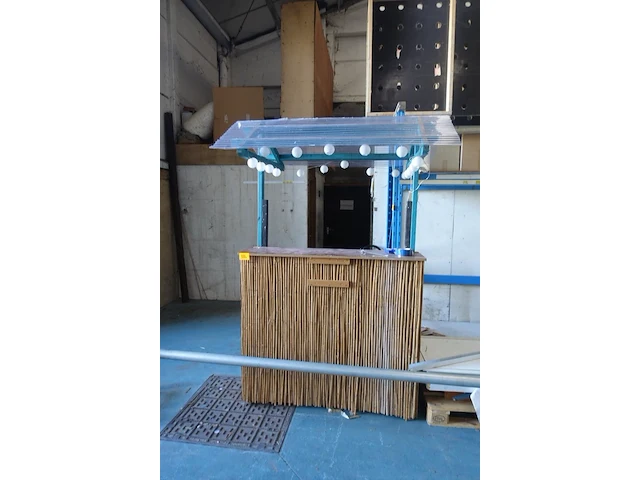 Houten toogmeubel - afbeelding 1 van  2