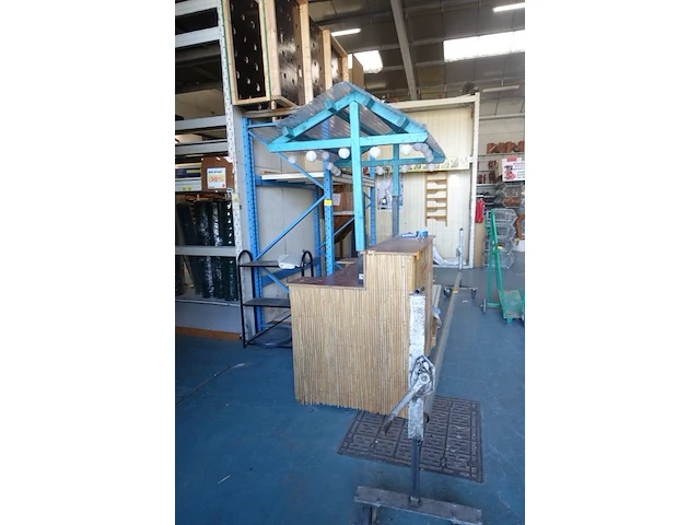 Houten toogmeubel - afbeelding 2 van  2