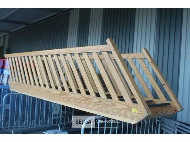 Houten trap - afbeelding 1 van  6