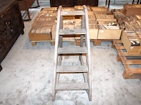Houten trapladder - afbeelding 2 van  2