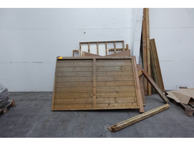 Houten tuinhuis - afbeelding 1 van  5