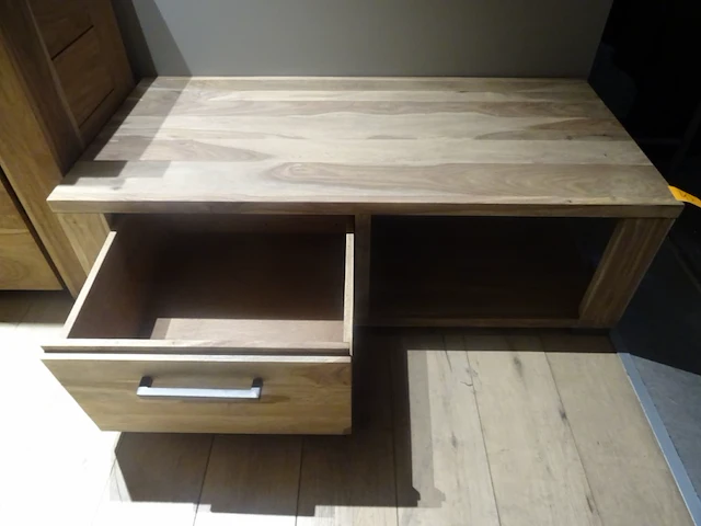 Houten tv-meubel - afbeelding 2 van  3