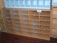Houten vakkenkast - afbeelding 1 van  1