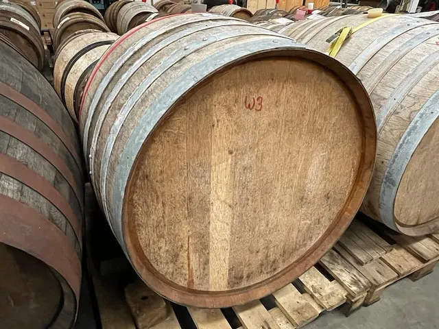 Houten vat bier - afbeelding 1 van  3