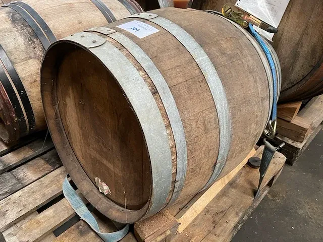 Houten vat bier - afbeelding 1 van  5