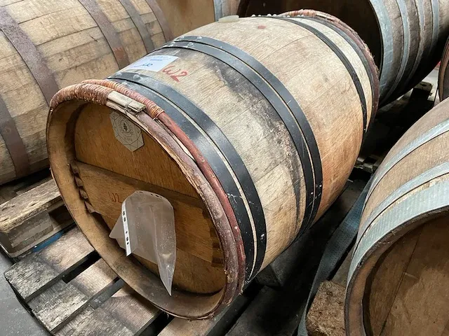 Houten vat bier - afbeelding 1 van  5