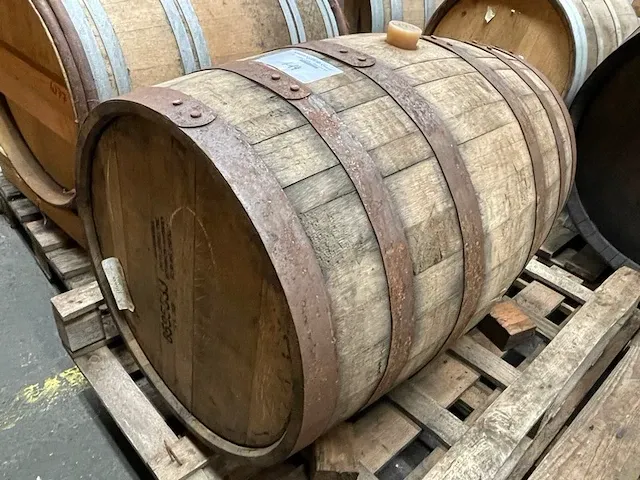 Houten vat bier - afbeelding 1 van  9