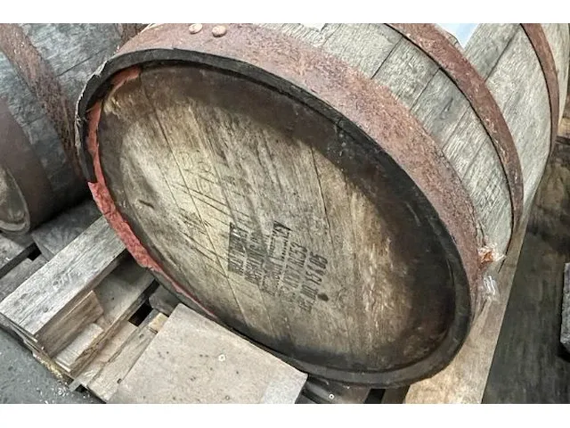 Houten vat bier - afbeelding 3 van  7