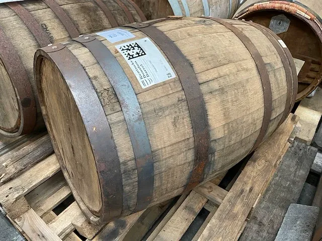 Houten vat bier - afbeelding 1 van  8
