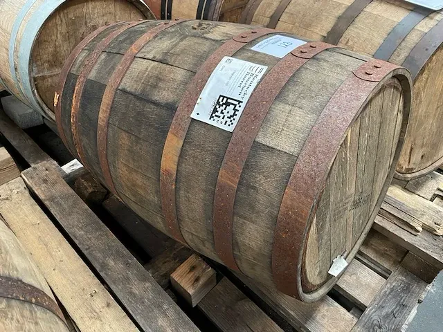 Houten vat bier - afbeelding 1 van  10